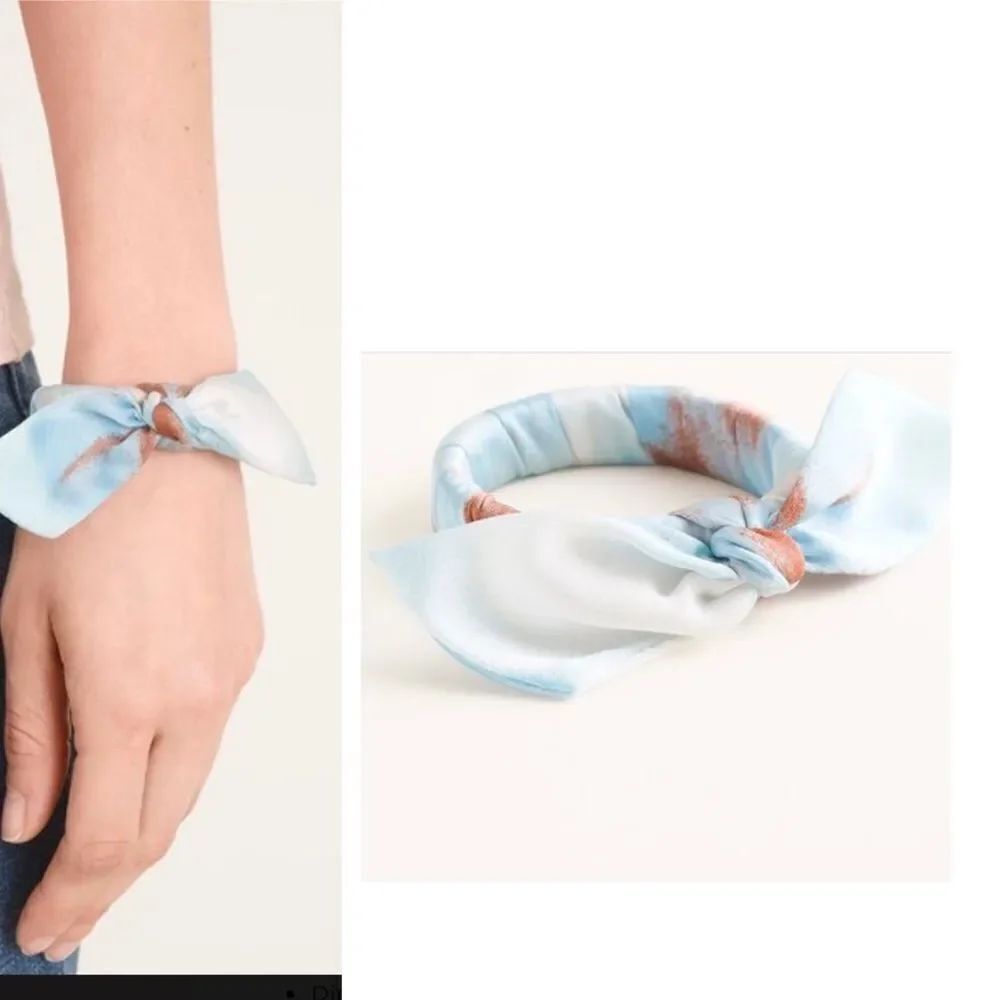 NEW Chico’s Willow aqua scarf bracelet